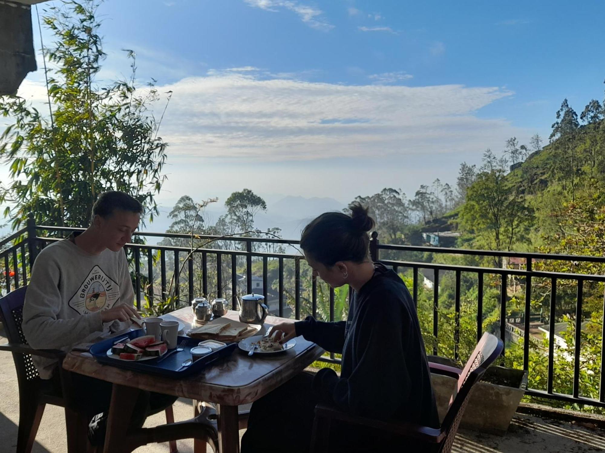 Farah Guest Inn 하푸탈레 객실 사진